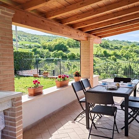 Il Fiordaliso Apartment Preci Exterior photo